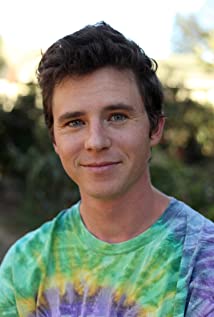 Charlie McDermott